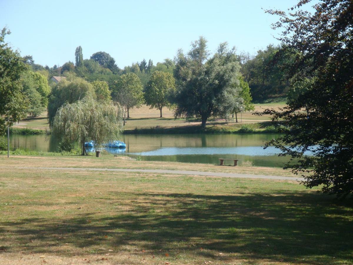 Studios Etape Du Lac Bourbon-Lancy Exteriér fotografie